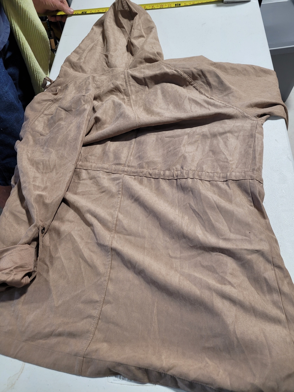 Women's Hooded Trench Coat in Light Brown - Casual Drawstring Waist - Picture 3 of 3